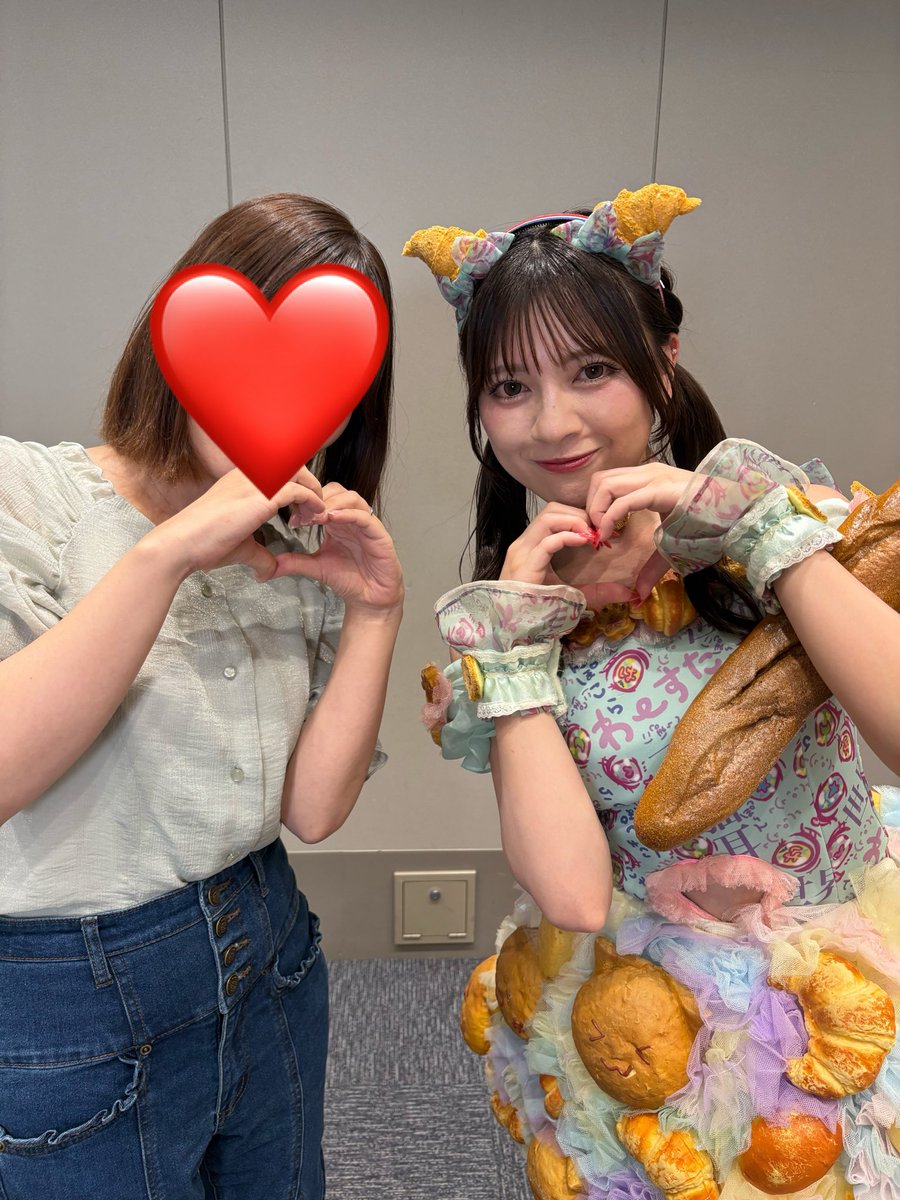 honop_rk's tweet photo. ずーーーっと見たかったパン衣装推しメン🥖❤️ほんとーに可愛いかった、選んでくれてありがと🥲🥲🥲

#わーすた
#wasuta
#なちゅ恋 https://t.co/flAcQPDT4Z