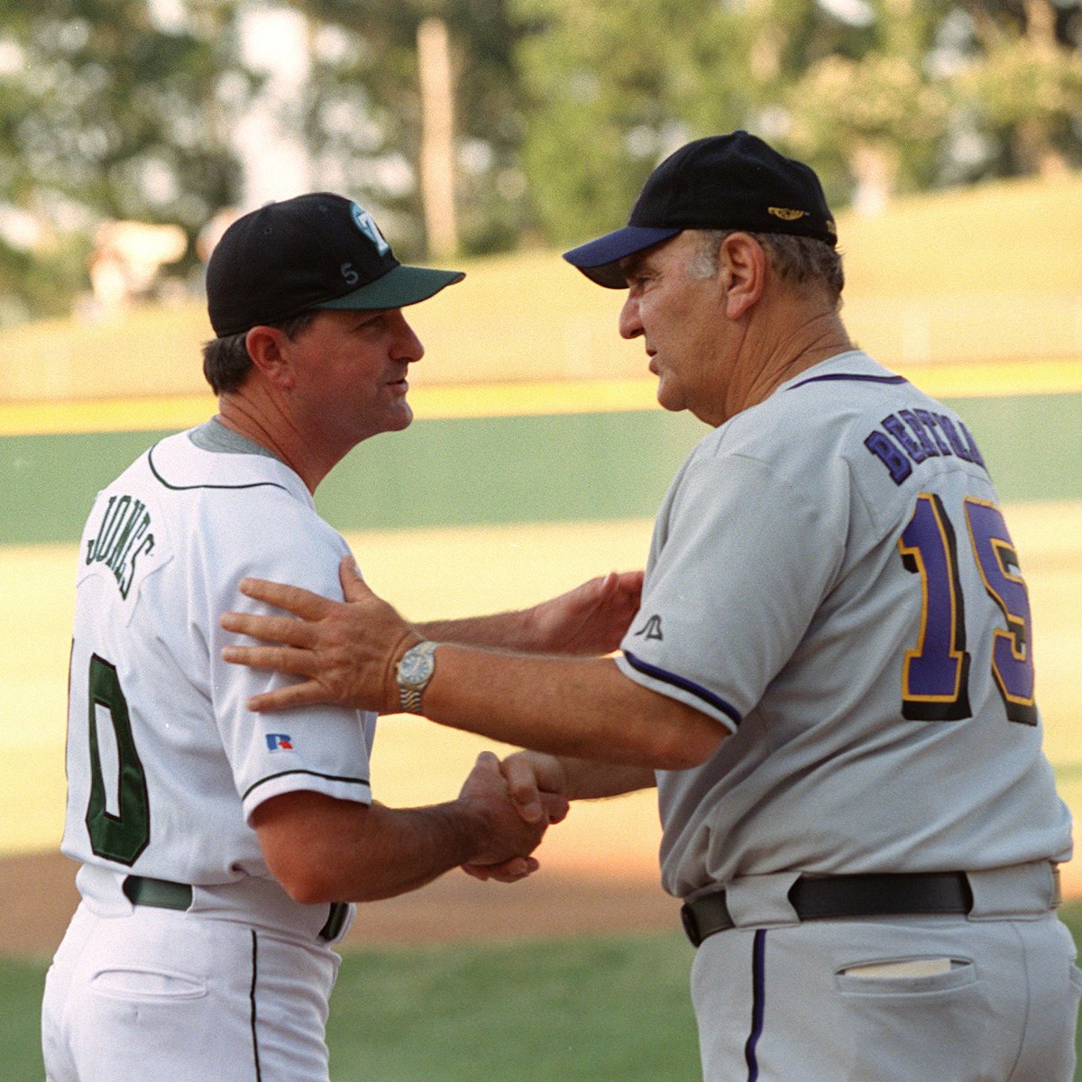 GreenWaveBSB's tweet photo. We are deeply saddened by the passing of legendary @LSUbaseball head coach Skip Bertman.

Coach Bertman - a pioneer in the game of college baseball - was larger than life, and his impact on the sport will be felt for generations to come. We extend our heartfelt condolences to his family and friends. 

Rest in peace, No. 1⃣5⃣.