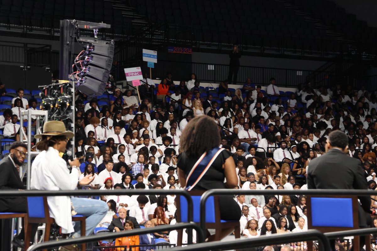 VSU_1882 tweet picture
