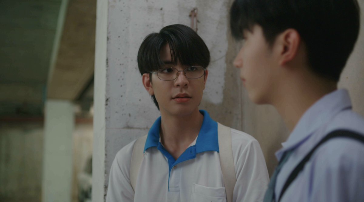 GMMTV's tweet photo. พี่ที่ "นั่งตัก" ผมนี่ครับ

#WEIRDO101SeriesEP1
@sea_ta_lay @keenkeno_sp https://t.co/XUe2wBFcHN