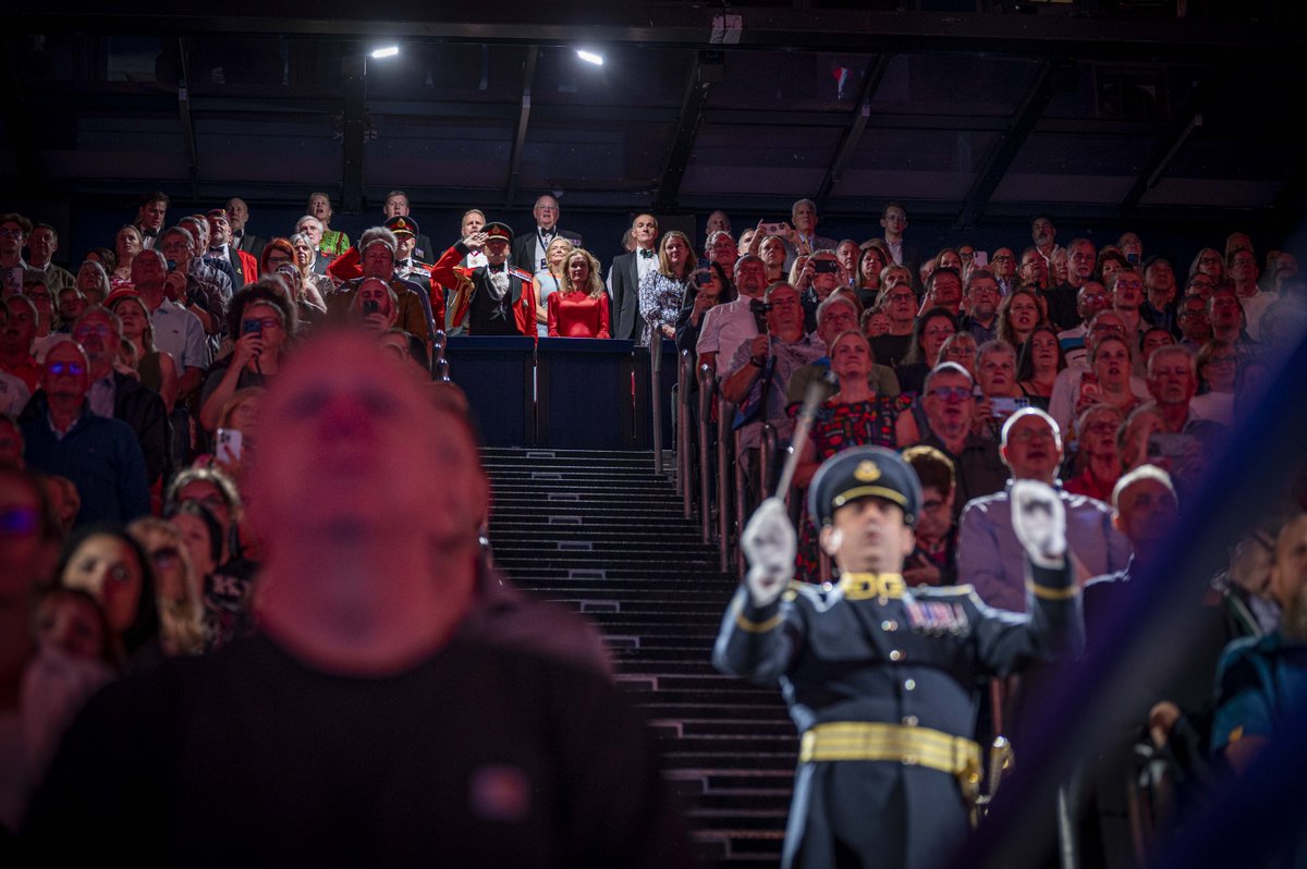 ArmyinScotland's tweet photo. Last night, the Chief of the General Staff, General Sir Roly Walker KCB DSO ADC took the salute at the Royal Edinburgh Military Tattoo. A fitting tribute to the skill, discipline and heritage on display 🏴󠁧󠁢󠁳󠁣󠁴󠁿

Read more about the tattoo ⬇️
https://t.co/mrx1nxphdr https://t.co/J1zELHIRAp