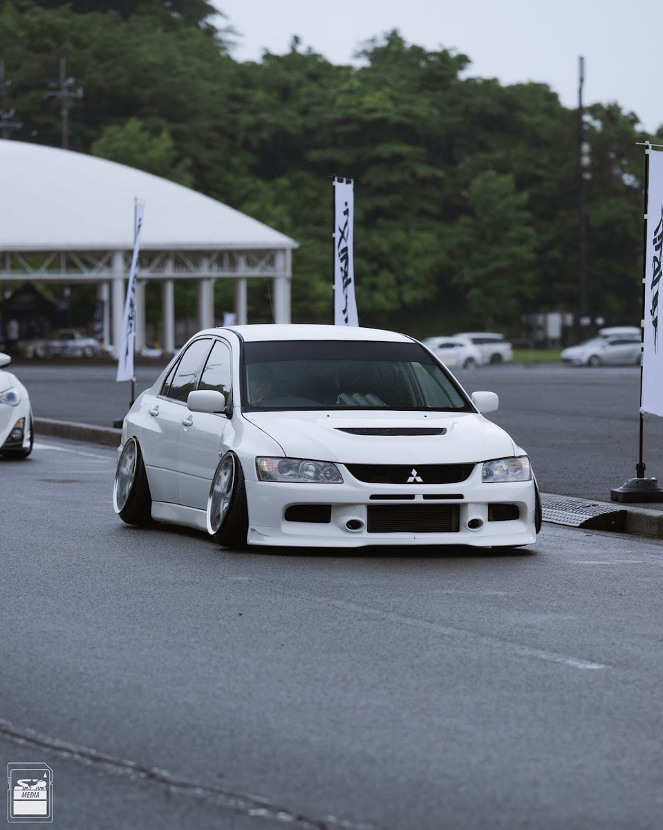 evo__sho tweet picture