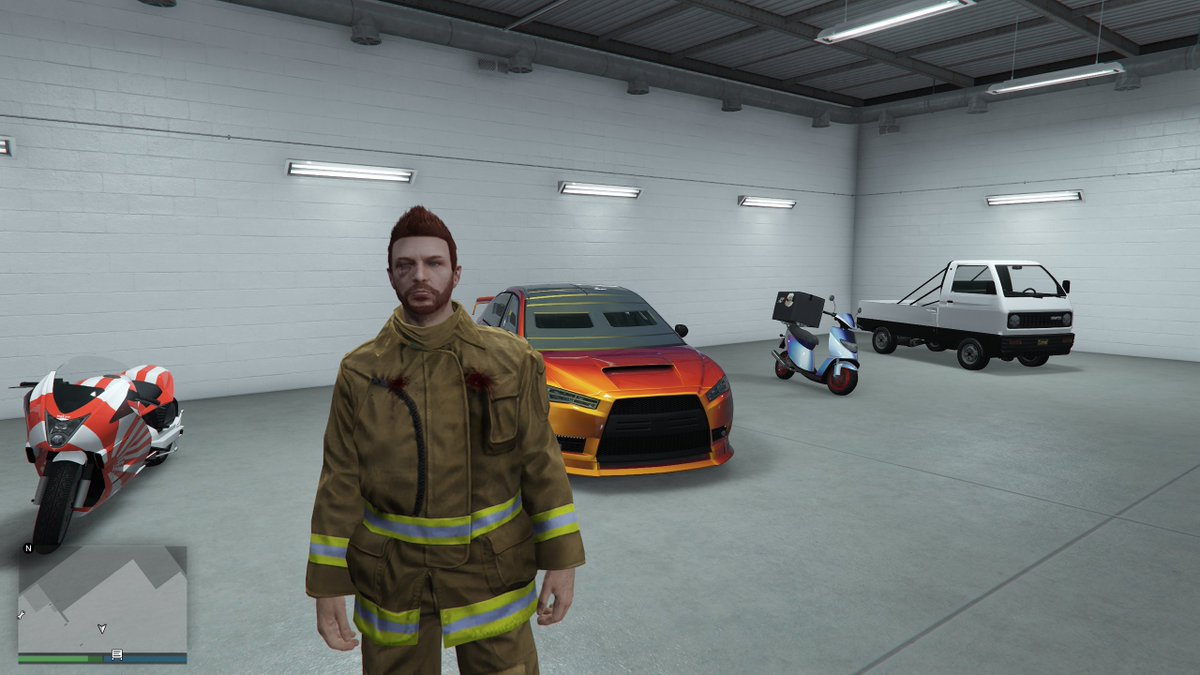 fujii30's tweet photo. GTA5

今週の割引車両にケイトラがあったので購入
一般車両より小さいのに重量感のあるハンドル、他車両と接触した時の軽量感というアベコベな性能
荷台に骨組みを積むと何故か背面防弾になるので街乗りで使う分には申し分ない
消防車ミッションが今週は報酬2倍の10万＄で美味しいです https://t.co/6LT2FLQ1w2