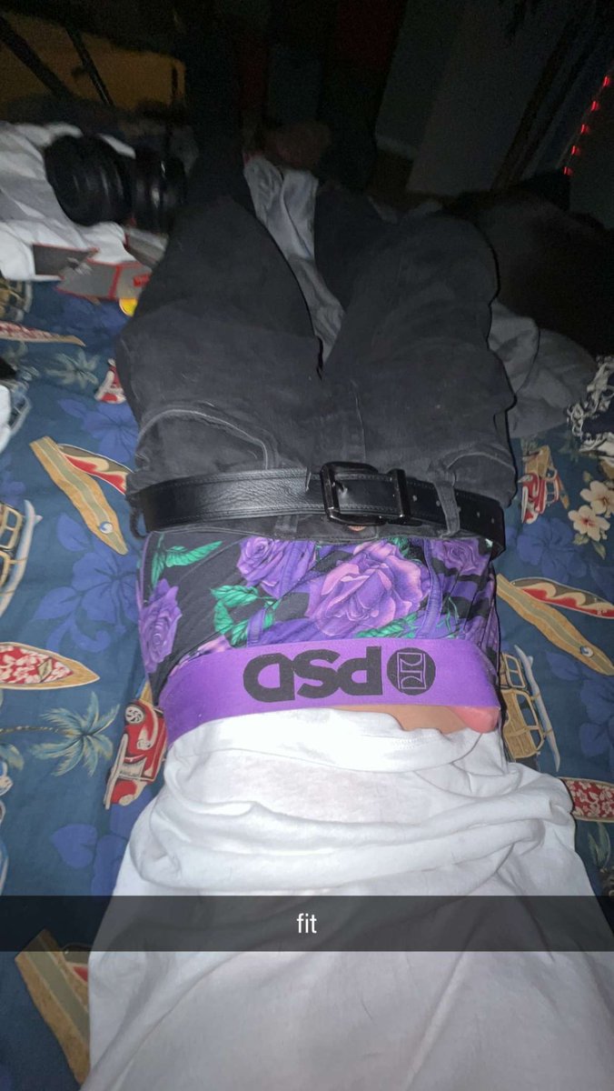 chewyndsoft's tweet photo. forgot to make one of these !!

hi guys my name is hunter 
-im 18
-dms ALWAYS open and im always willing to talk about anything!! sexual or not
-honestly i am ALWAYS horny 
-if you think your kinks are freaky, just know i’m freakier 
-bi ^^ so anyone can dm
looking for moots badly, desperately!!!
i mainly like to post audios, so hope u guys enjoy that ^^ 
#nsfw #nsfwtwt #moothunt #moots #whimpering
