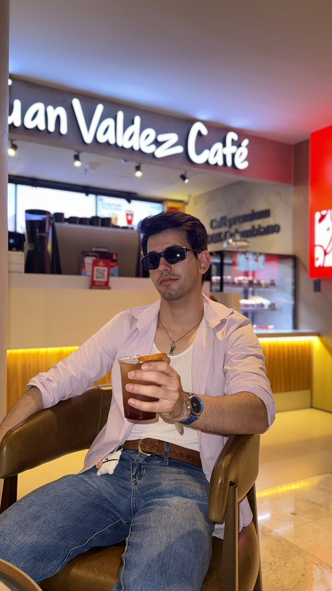 juanchi_vr1's tweet photo. A coffee? Yes, please ☕️ https://t.co/4g3vex0jHG