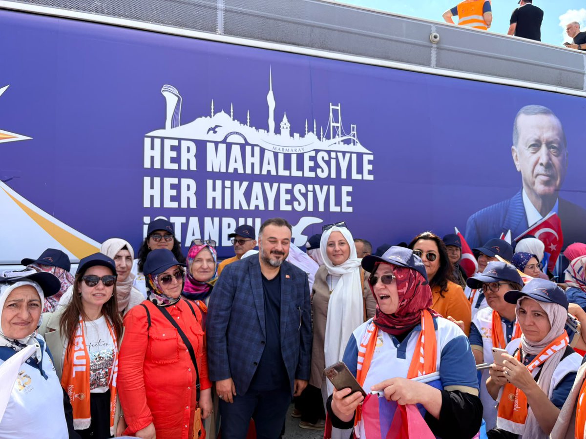 maltepeakparti's tweet photo. Çeyrek Asırlık kutlu davanın izinde,
Sevdiklerimizle buluşmak için yola çıktık. 🇹🇷 https://t.co/l7Ei75f6Yd