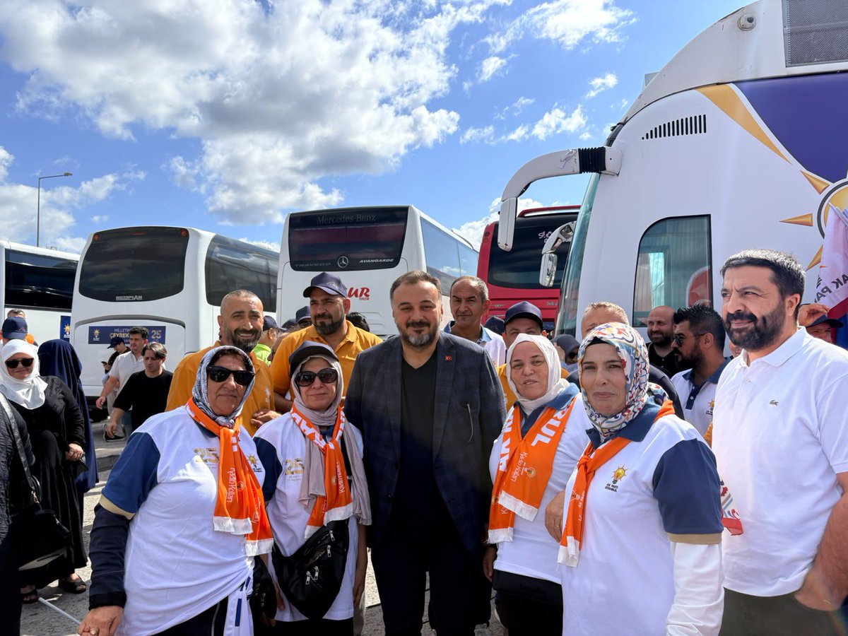 maltepeakparti's tweet photo. Çeyrek Asırlık kutlu davanın izinde,
Sevdiklerimizle buluşmak için yola çıktık. 🇹🇷 https://t.co/l7Ei75f6Yd