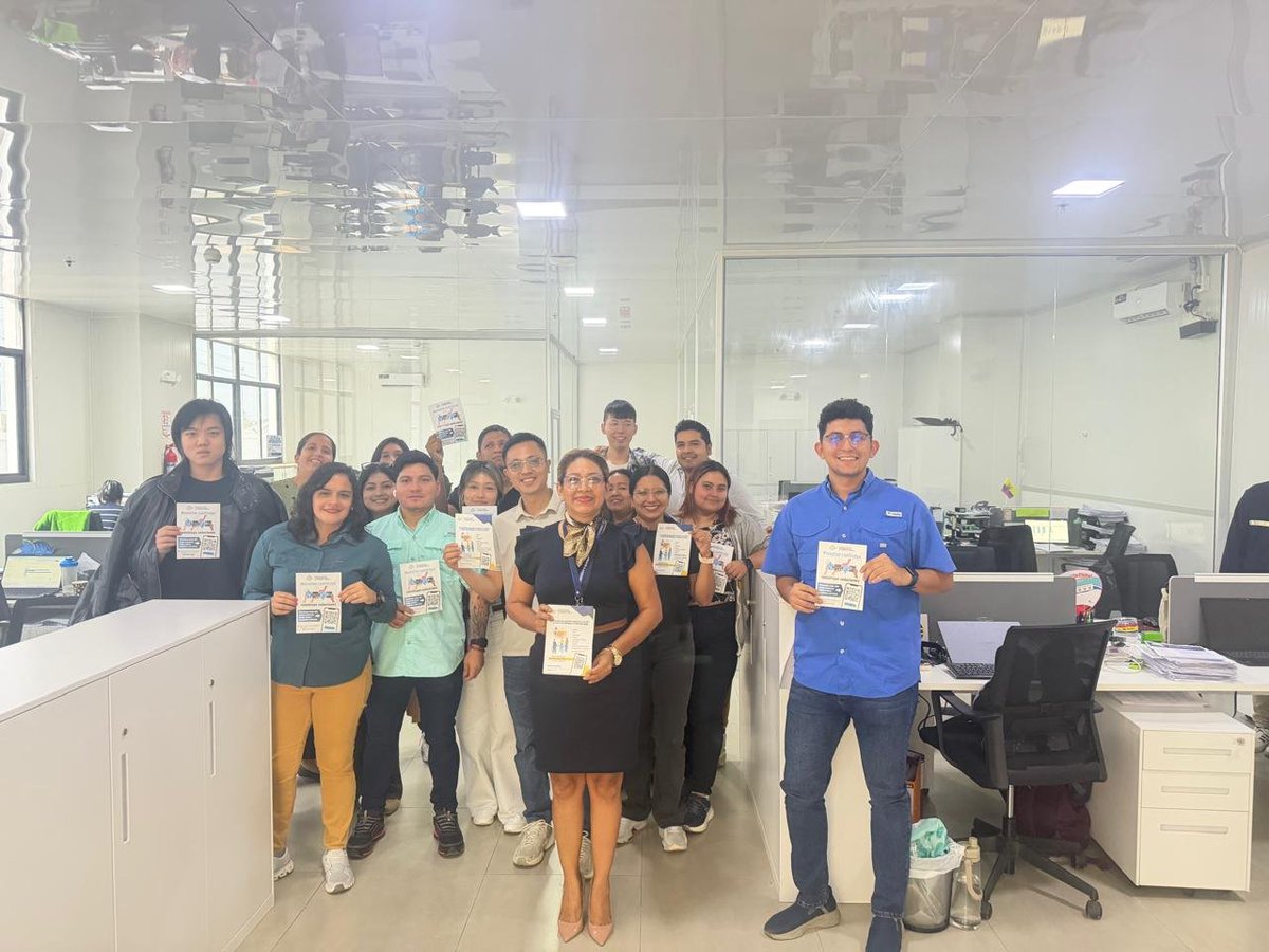 MediacionCJ's tweet photo. 📍 | #MediaciónEnTerritorio

En #Guayas, participamos en una jornada de socialización en el cantón Durán, con el propósito de dar a conocer la mediación como un método alternativo de solución de conflictos, promover la cultura de paz y fomentar el diálogo como herramienta para la construcción de acuerdos.

Durante la jornada, se brindó información a la ciudadanía sobre los beneficios de la mediación, destacando que este servicio permite resolver controversias de manera ágil, voluntaria, confidencial y con plena validez legal, evitando procesos judiciales prolongados.

🤝 Los asistentes conocieron cómo acceder a este servicio y las materias que pueden ser resueltas mediante mediación, fortaleciendo el conocimiento ciudadano sobre este mecanismo de solución pacífica de conflictos.

#Mediación #ResuelveConflictos #ConstruyeAcuerdos🤝