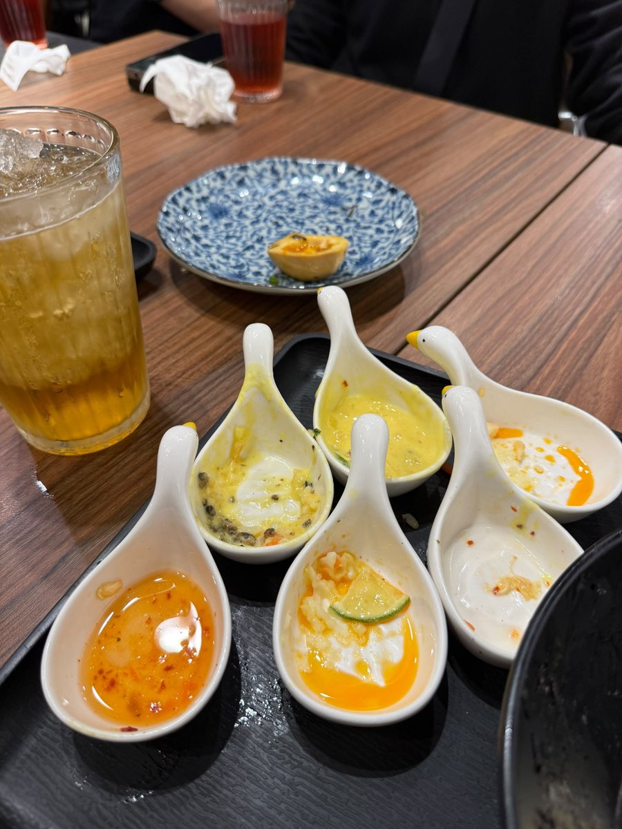 noraellith's tweet photo. they... they want the.... egg..... https://t.co/0Me2WrhMal