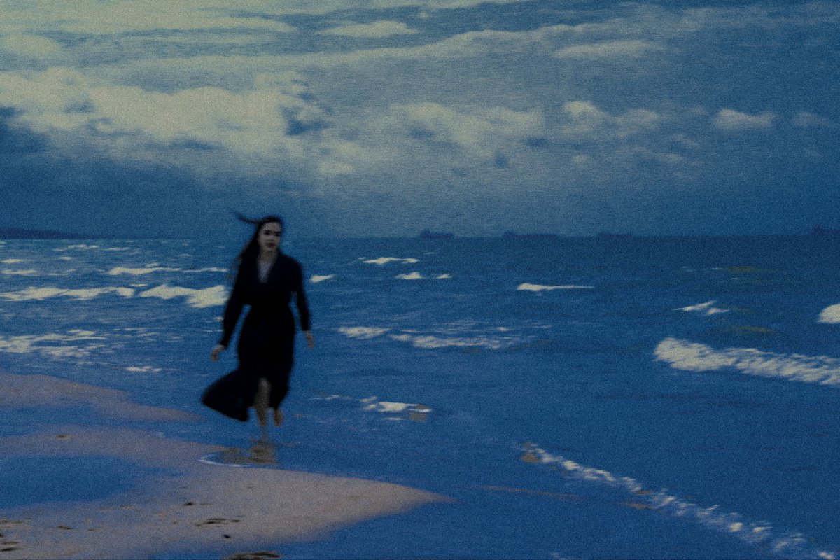 nasimghanizade's tweet photo. the Blue inside of me https://t.co/LUetfG28BY