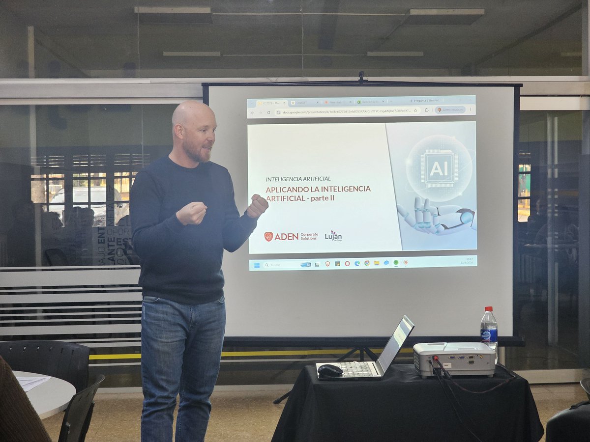 estebanallasino's tweet photo. Un equipo que aprende, una gestión que mejora 🚀

50 compañeros de trabajo comenzaron una nueva capacitación de nuestra Escuela de Gobierno Municipal, esta vez en el Programa de Transformación Digital de ADEN, para incorporar herramientas de inteligencia artificial y tecnología a su trabajo diario.

La tecnología por sí sola no transforma una gestión. La diferencia la hacen las personas que aprenden a usarla para resolver mejor. Por eso seguimos invirtiendo en nuestros equipos, para ser cada día más eficientes y brindar mejores servicios a las familias de Luján.

Seguimos aprendiendo. Seguimos mejorando. ❤️