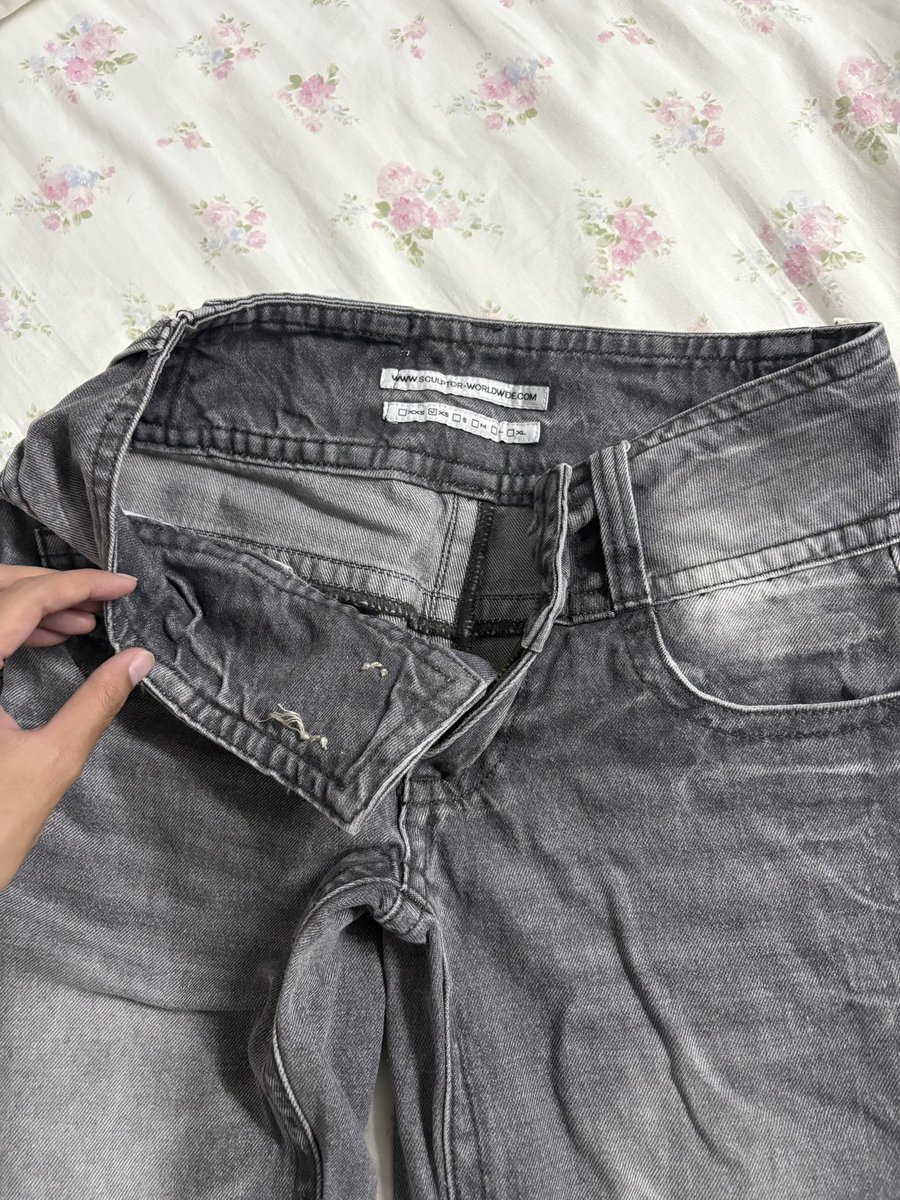 bunnyjammm's tweet photo. wts / ส่งต่อ 🧘🏻‍♀️

sculptor - union jack engineered denim สี Washed Gray มือ 2 ��ม่มีป้าย ไม่มีถุง ได้แค่ กก
( size xs รอบเอว 28.2" ยาว 99 cm )

* 1,090 รวมส่ง 💌 จาก 2000 +

สนใจ dm  เพิ่มเติม🍦
#พรีออเดอร์เกาหลี #ส่งต่อเสื้อผ้า #พรีเกาหลี #ส่งต่อเสื้อผ้ามือสอง #ส่งต่อเสื้อผ้ามือ2 https://t.co/Hh9sYvBvJs