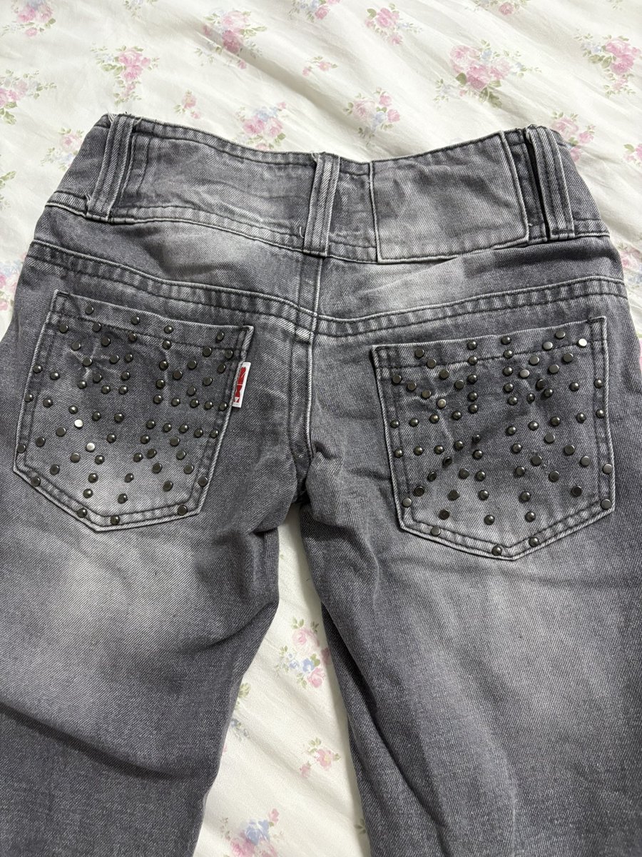 bunnyjammm's tweet photo. wts / ส่งต่อ 🧘🏻‍♀️

sculptor - union jack engineered denim สี Washed Gray มือ 2 ��ม่มีป้าย ไม่มีถุง ได้แค่ กก
( size xs รอบเอว 28.2" ยาว 99 cm )

* 1,090 รวมส่ง 💌 จาก 2000 +

สนใจ dm  เพิ่มเติม🍦
#พรีออเดอร์เกาหลี #ส่งต่อเสื้อผ้า #พรีเกาหลี #ส่งต่อเสื้อผ้ามือสอง #ส่งต่อเสื้อผ้ามือ2 https://t.co/Hh9sYvBvJs