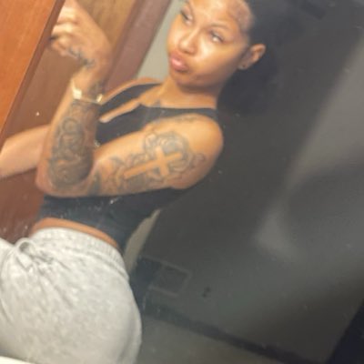 starneakyyy's tweet photo. #NewProfilePic https://t.co/ErKIdB7A8X