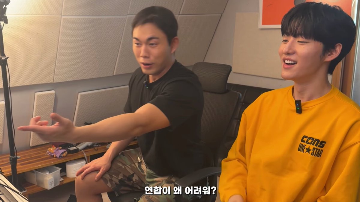 hyeNa_sty's tweet photo. 윤ㅂl리뷰 존나악의적이고 의도가너무분명한게 
ㅈl후님도 분명 인터뷰로 허출한테뭐라한게잇는데
그건안내보내고 허출이 ㅈl후랑 같이하고싶지않다고햇던것만
내보내면서 P3한테 자꾸패착이라하고 개큰악플을담 https://t.co/JMSVD3MIX0
