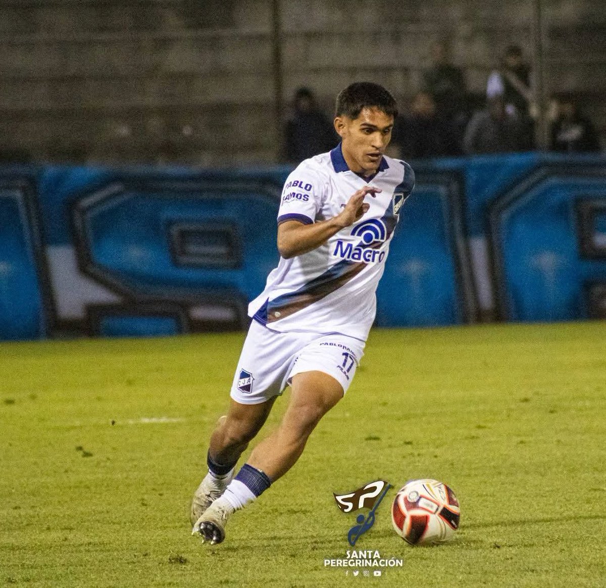 SiempreConVosJA's tweet photo. #FederalA🏆 | #NonagonalB | Fecha 3
⚔️ #HuracaLH - #JuventudAntoniana.
🗣️ Leandro Sosa Abrile (Córdoba)
🚩 Emanuel Serale
🚩 Matías González
🗣️ Dalma Pérez
📅 Domingo 16
🕘 15:30 Hs
🏟️ General San Martín
#VαɱσʂAɳƚσɳιαɳσ💪 https://t.co/uGQZbJEUmP