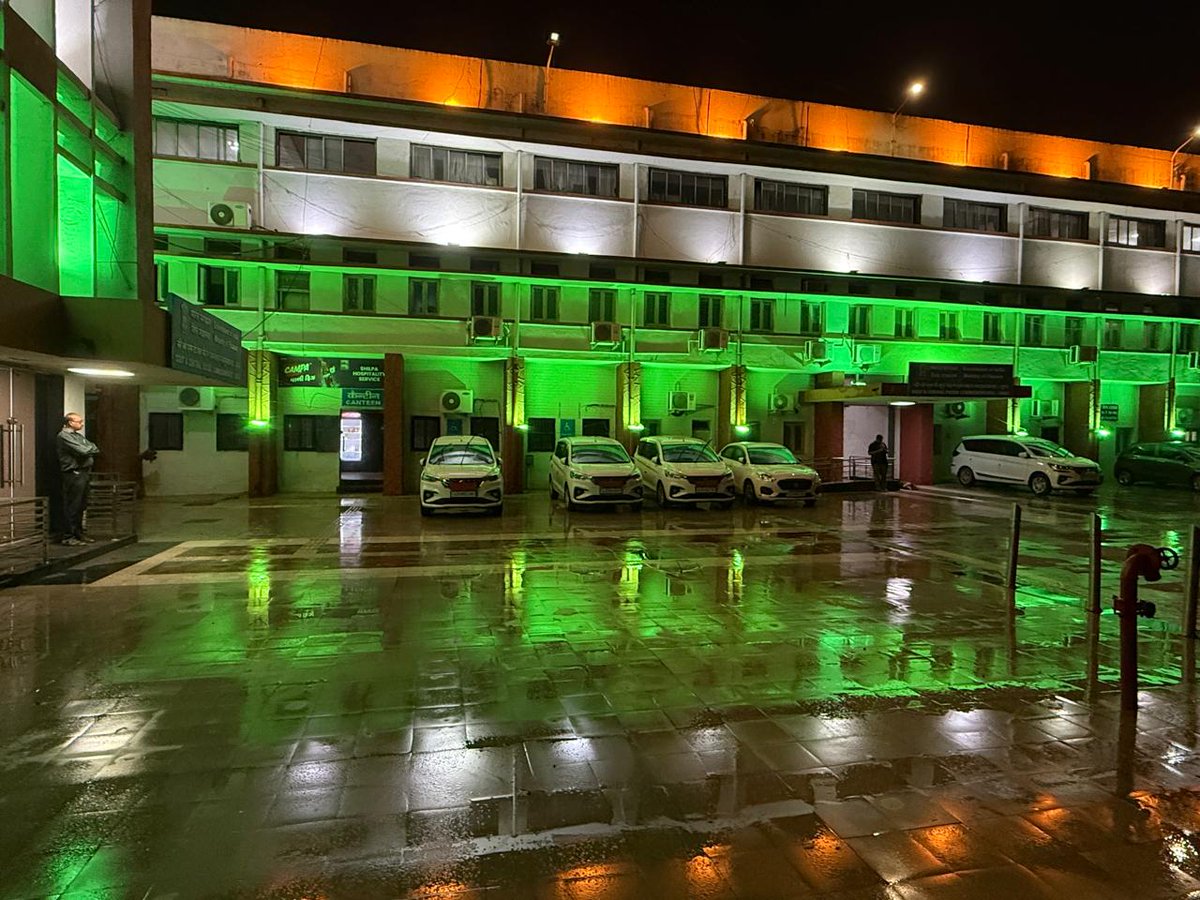 CgstSurat's tweet photo. On the eve of Independence Day 2026, Central GST Office, Surat is illuminated in the colours of the Tiranga 🇮🇳  
Celebrating 79 years of freedom with pride and unity.  
@FinMinIndia @cbic_india @CGSTSurat  
#IndependenceDay2026 #HarGharTiranga #AmritMahotsav https://t.co/WWhjwKvgaK