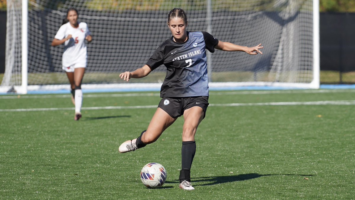ECCSports's tweet photo. ECC fall championship sports season is right around the corner… beginning with our ECC Preseason Polls &amp; Preseason POTY rollouts next week! ⚽️🎽🏐🏑

Monday, 8/17: WSOC 
Tuesday, 8/18: MSOC 
Wednesday, 8/19: MXC &amp; WXC
Thursday, 8/20: WVB &amp; FH

🔗 - https://t.co/aXXGSJFjAf https://t.co/GDfhv83Pya