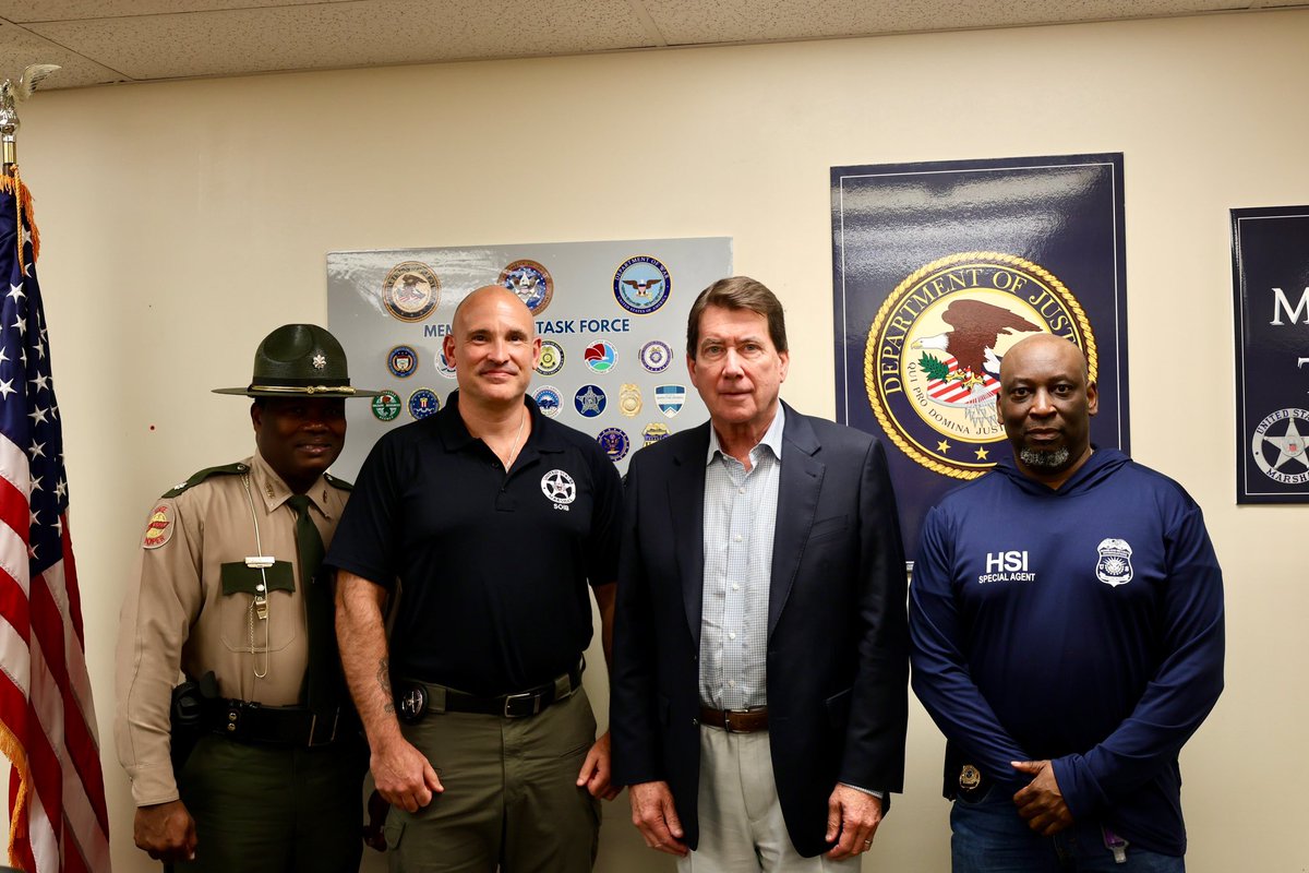 SenatorHagerty's tweet photo. I spent the day in Memphis focusing on the enhancement of public safety and economic opportunity by meeting with the Memphis Safe Task Force. 

Thank you to the brave men and women who are committed to keeping crime out of Memphis and making the city a better place to live, work, and thrive.