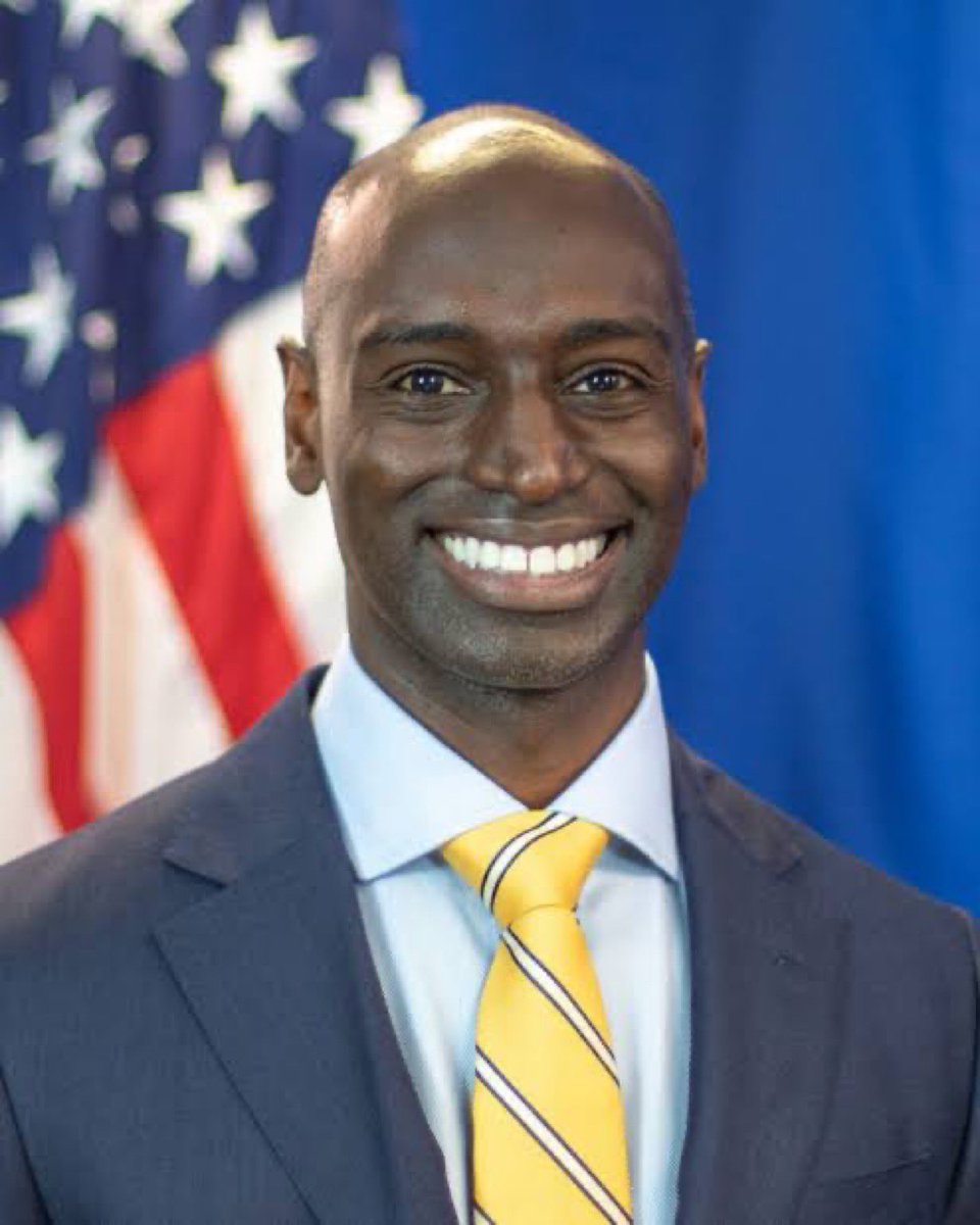 NigeriaStories's tweet photo. BREAKING: The United States 🇺🇸 Mission in Nigeria 🇳🇬 has appointed Brandon Hudspeth as the new US Consul General in Lagos. https://t.co/CprzNUyNzn