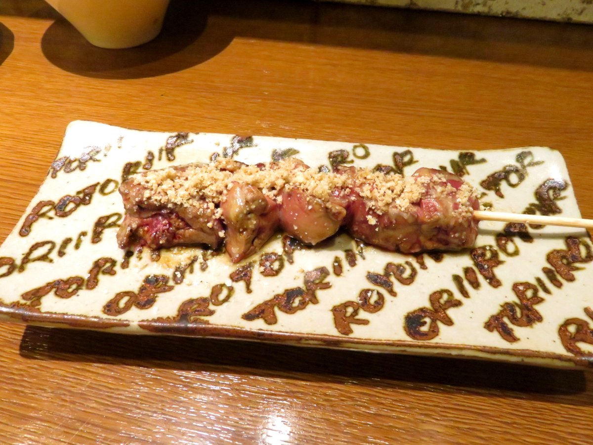 teratabearuki's tweet photo. 日本酒にシフト♪
寒紅梅 鹿ラベルに石鎚 夏吟を(*´▽｀*)

ねぎま♪
ハラミ♪
肝♪
ずりのバジルチーズ♪
と続く(*^^*) https://t.co/NGPRWjshdD