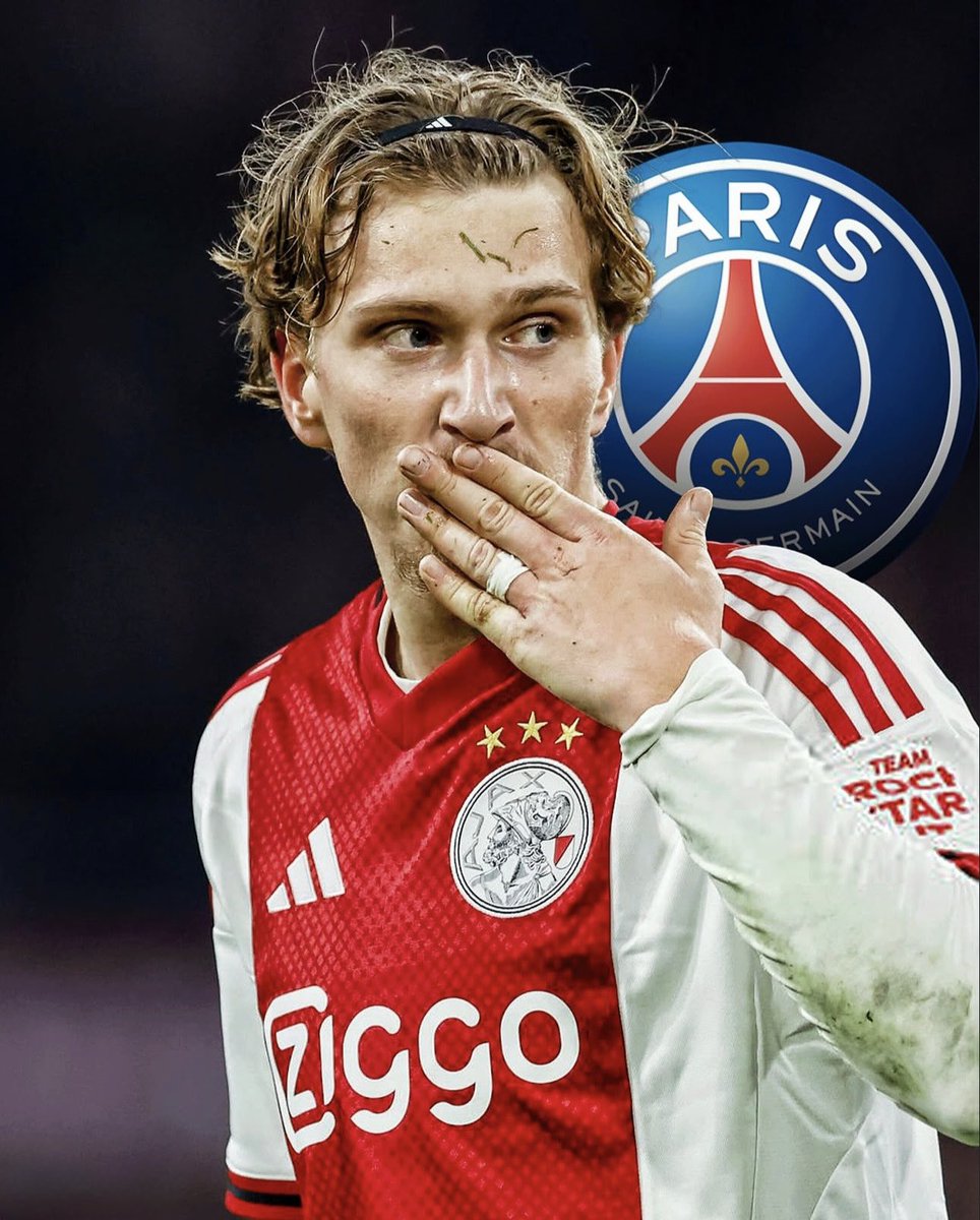 PSG_Report's tweet photo. 🚨🥇| JUST IN: Mika Godts hops his transfer to PSG will be completed either today or tomorrow.

The winger wants to be part of the squad vs RC Lens on Sunday and play in the Trophée des Champions. @Tanziloic https://t.co/0vBWsxW7wz