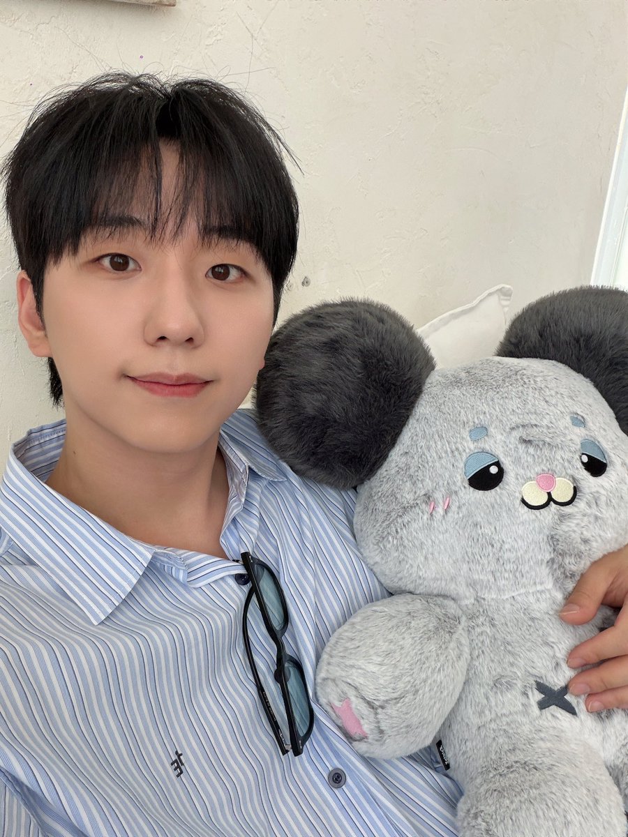 tsunodinaryhan's tweet photo. we’re never gonna get giant hamil, i want him so bad :((( https://t.co/x2ZIJyIrj5