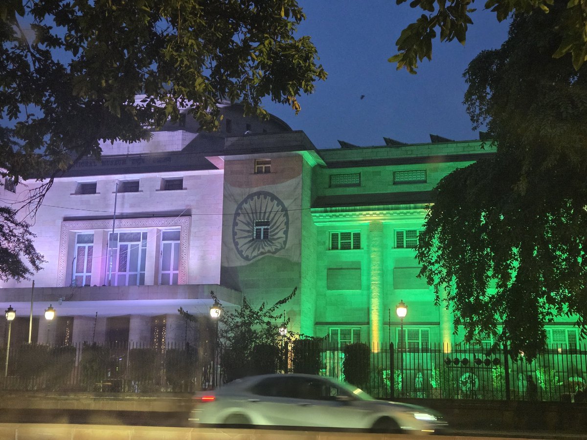 rahulboy62068's tweet photo. Delhi🇮🇳 this evening 
#happyinpendanceday https://t.co/Hz9geN3ClV