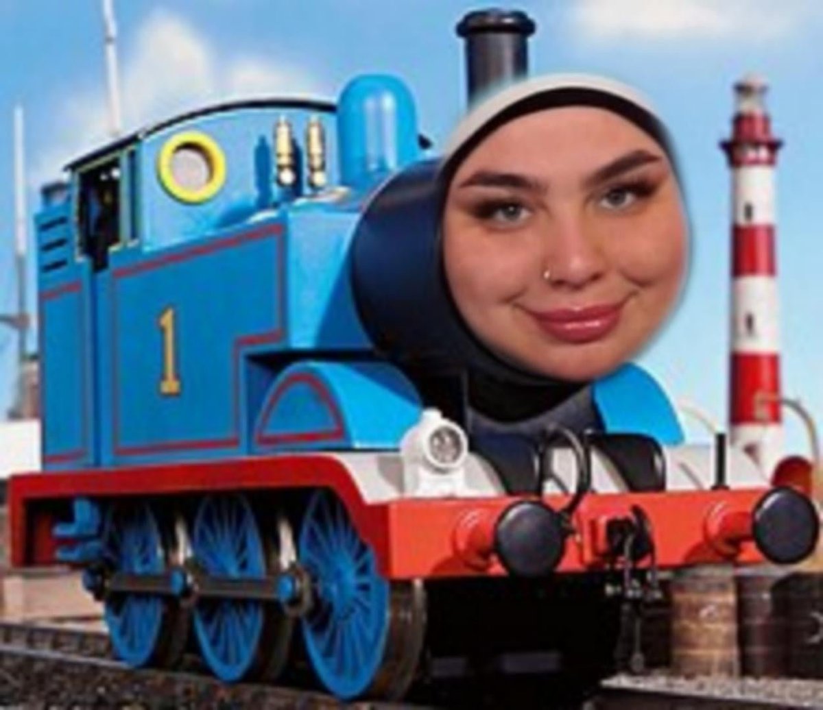 skureeeeb's tweet photo. @realMaalouf Nailing that Thomas the tank engine look. https://t.co/sNYlkE0lHY