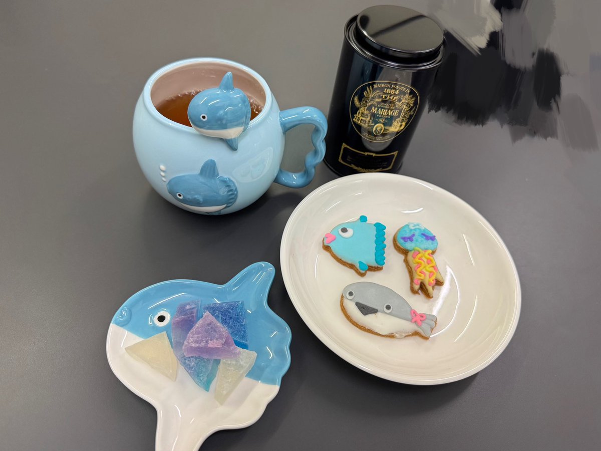 sashide_m's tweet photo. #さしすぺ 第2回の配信が始まりました！
かわちいお茶会セットです🫖🐟 https://t.co/uzA88lU5Fe