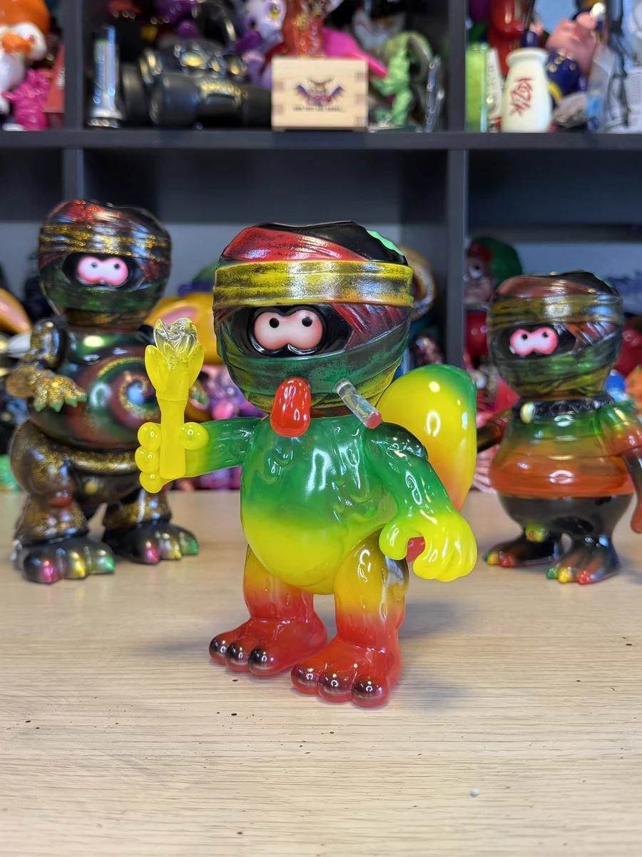 BlackBook Toy on X: 