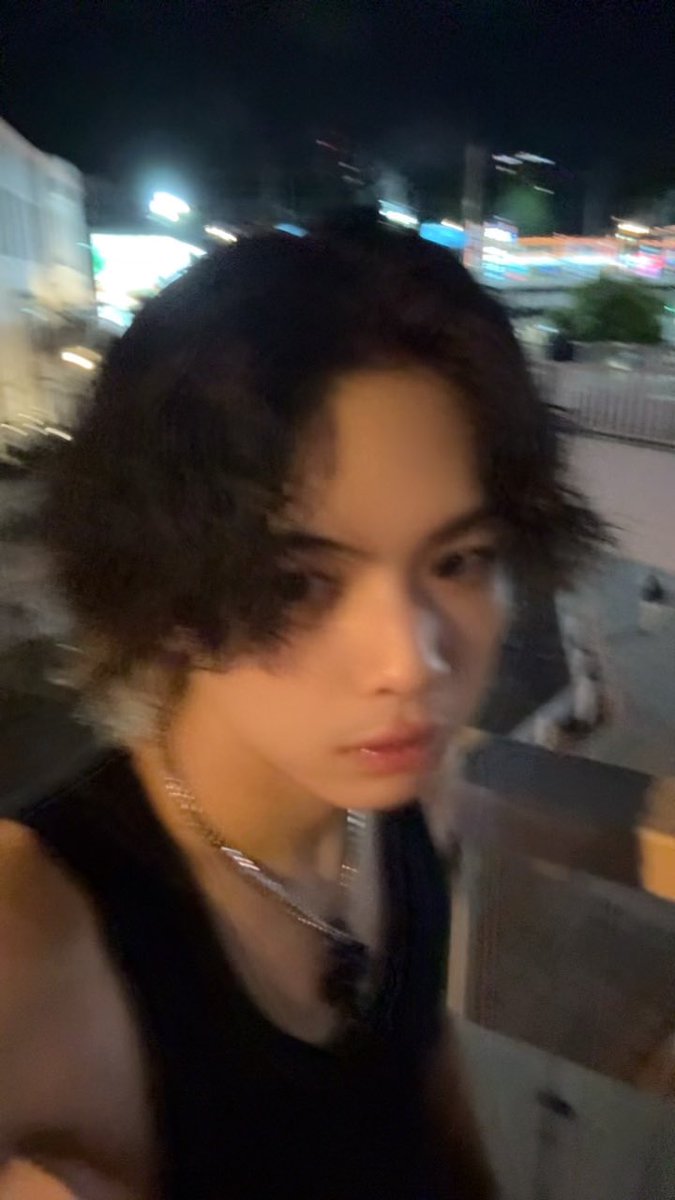 afgzks's tweet photo. 🤗🙄😂🥲😛🙄😛😛 https://t.co/ZYlK39O31Q