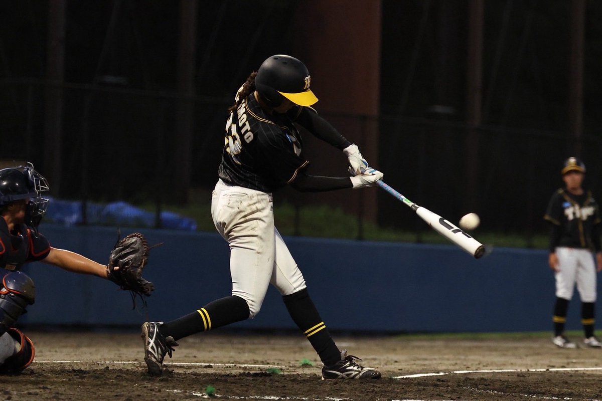 Tigers_Women's tweet photo. 本日、第21回全日本女子硬式クラブ野球選手権大会(主催:全日本女子野球連盟)決勝戦、ZENKO BEAMS (以下、ZENKO)と対戦しましたのでお知らせいたします。

8/14（金） 長嶋茂雄記念岩名球場

決勝
阪神TW    000 003 0 | 3
ZENKO　  050 011 X | 7

試合の詳細はこちら💁‍♀️
https://t.co/6y9T8PGwdz https://t.co/59LiiF2aFf
