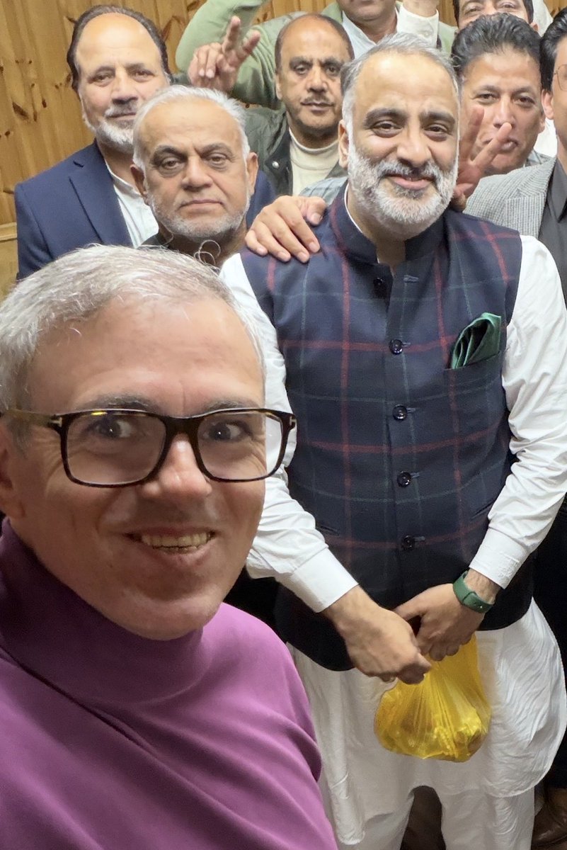OmarAbdullah's tweet photo. Wishing my colleague &amp; young (ish 😃) MLA @salmanalisagar a very happy birthday. May you be blessed with a long life in the service of the people Salman &amp; may you continue to work hard and go from strength to strength. https://t.co/3XPl1vij5r