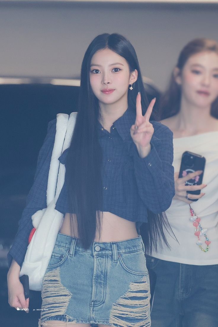 meov_bisolv's tweet photo. #눈감지마_나린생일이니까
#QueenNarinsDay
#赤髪プリンセスナリンの日

내 세상의 전부 나린아 생일축하해 🩷 https://t.co/6bTpQF5dfW
