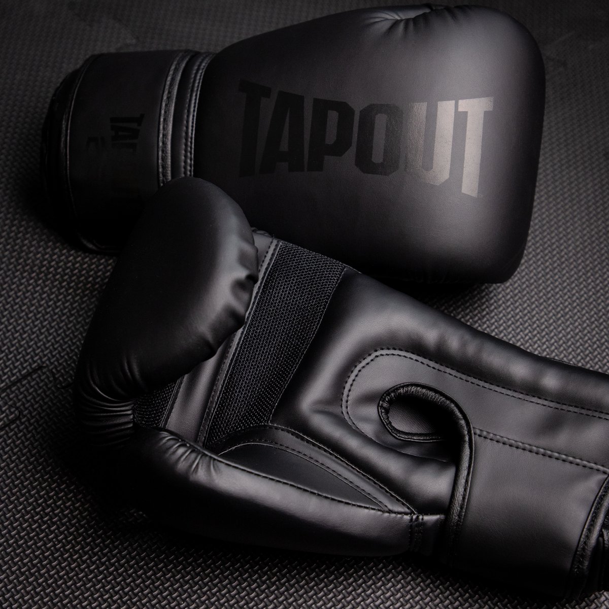 Tapout tweet picture
