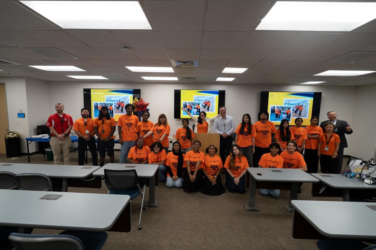 iah's tweet photo. After a summer of helping travelers, it was time to celebrate.

Our teen volunteers wrapped up their time at IAH with a pizza party and a behind-the-scenes tour of ARFF Station 92.

Have a great school year! https://t.co/IftLwcANIe