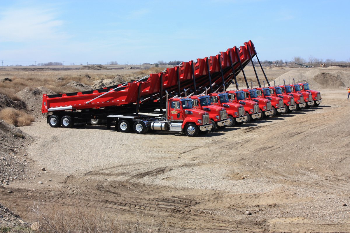 CancadeLtd's tweet photo. Throwing it back to a great day spent with one of our customers, North Main Trucking.

From excavation and demolition to hauling aggregates and equipment rentals, North Main keeps construction projects moving across Winnipeg and the surrounding area.

Continued ⬇️ https://t.co/7IvfuKJUu3
