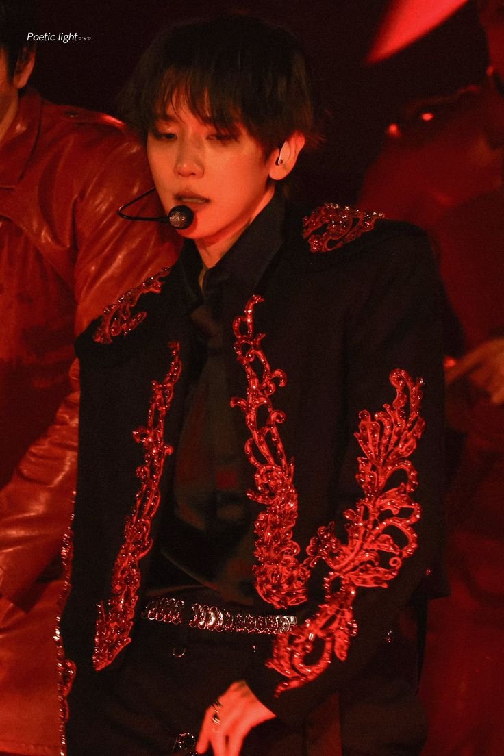 BOXIANx's tweet photo. THE RED GLORY OF BAEKHYUN ❤️‍🔥 https://t.co/7WM770qq1O