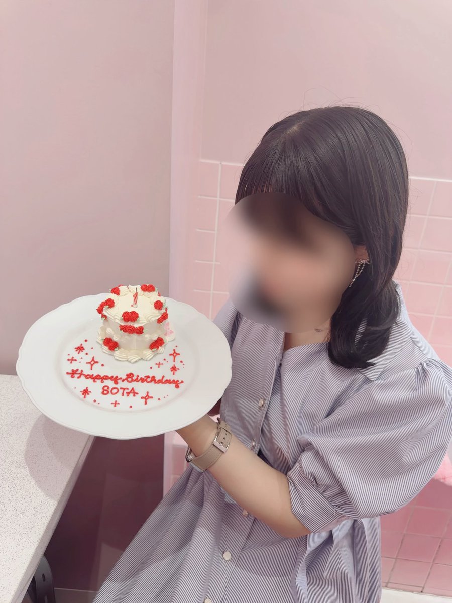 Da_iCE_EVIT's tweet photo. ︎⸜❤︎⸝‍𓂃𓈒𓏸𝙷𝚊𝚙𝚙𝚢 𝙱𝚒𝚛𝚝𝚑𝚍𝚊𝚢𓂃𓈒𓏸🧸
想太くん、＼祝！／36歳🥹
0:00をちむ花で一緒に迎えてくれて嬉しすぎました(˶'ᵕ'˶ )︎❤️‍🔥
素敵な1年になりますように⸜🌷︎⸝‍
武道館で36歳の想太くんに会えるのを楽しみにしています！！💫

#花村想太生誕祭 https://t.co/1X72JlDsaR