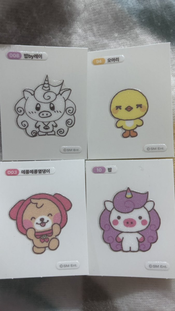 keyti_kat's tweet photo. Kala ko dalawang sticker lang, okay na rin knowing naka kuha ako ng sticker drawn by @layzhang 🦄

Tapos patulog nako tska ko naisipan buksan. Apat pala yan sila 😅  may Ohari pa at Yeoldaenggge. https://t.co/FZBuYxRVBH