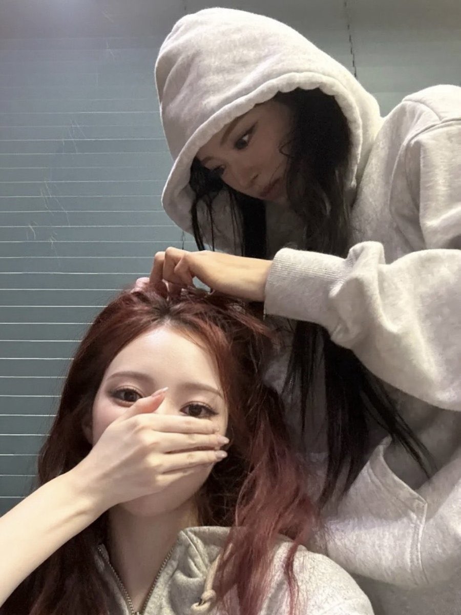 sooinning_pool's tweet photo. 린숭이 안숭이 이고르기 https://t.co/HtIUEihQsZ