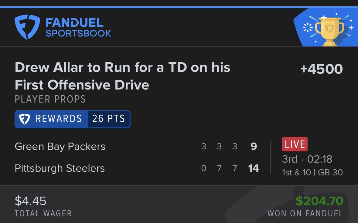 moufsidesports3's tweet photo. Drew Allar was COOKING last night 🔥

10/13 153 yards 2 TDs 🏈🎯

Also cashes a +4500 rushing TD on his first drive!! 🤯

Odds makers definitely weren’t paying attention to Happy Valley the past 3 years to give us that gift of a line on Allar’s wheels!💰

#Steelers #NFL #Betting https://t.co/I4j6fz5NuJ