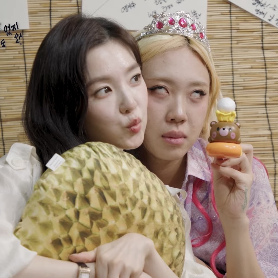 irenecharts's tweet photo. "Irene Not Prepared" and "Irene Unnie" is still trending in South Korea!

#IRENE #아이린 #RedVelvet @RVsmtown https://t.co/Hyv6D2QxV4