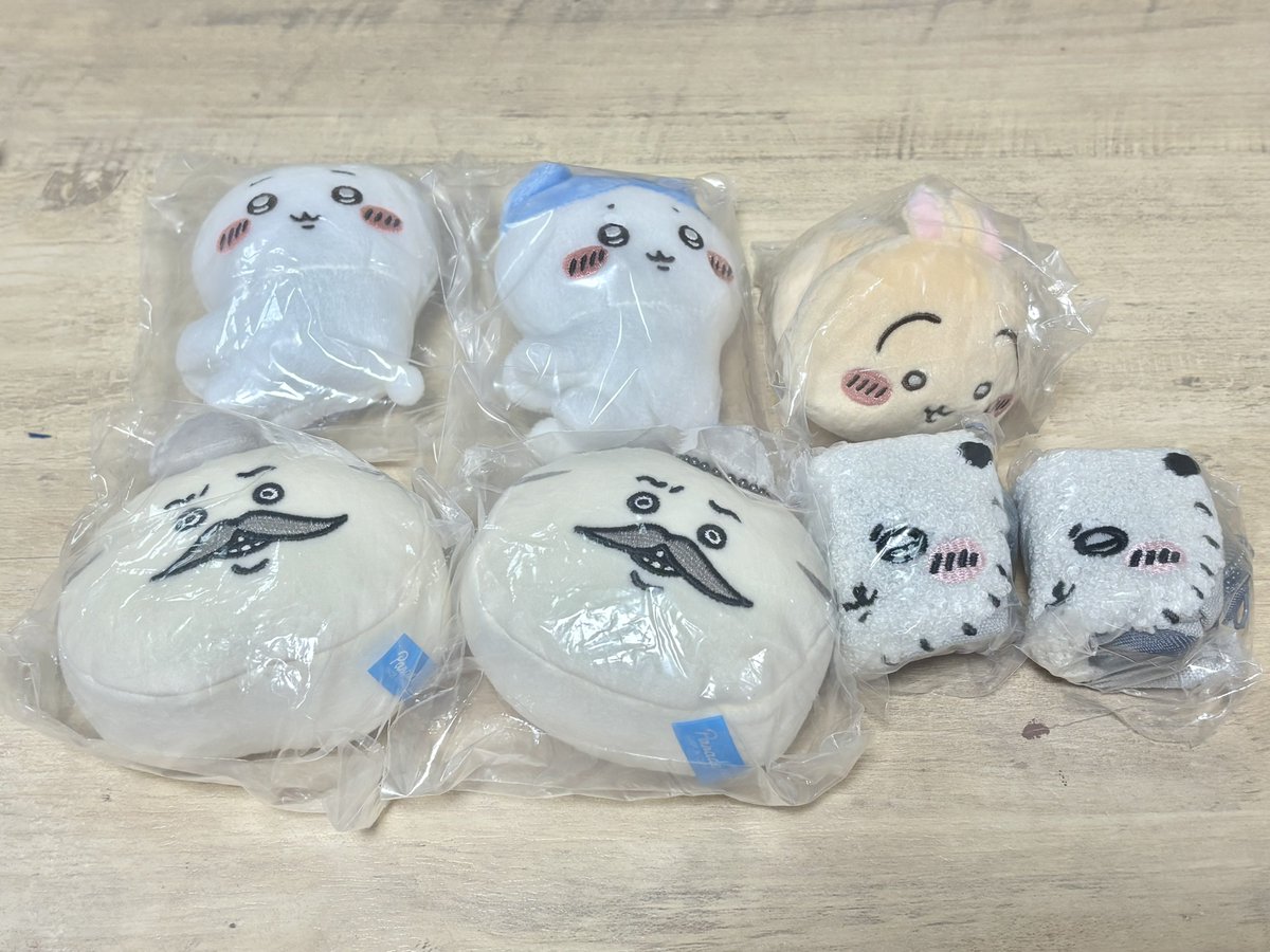 anz__trd's tweet photo. 映画 ちいかわ 交換 クリップ ねそべり ソフビ アクリルスタンド もこもこ ポーチ ラメアクリルキーホルダー もっちる フェイスマスコット CoCo壱 HIPPERS 場面写 ラーメン豚 チャームミニフィギュア 

譲
ちいかわ ハチワレ うさぎ 島二郎 ラッコ くりまんじゅう セイレーン モモンガ

求
固定ツイ https://t.co/r8gJEeIh3C