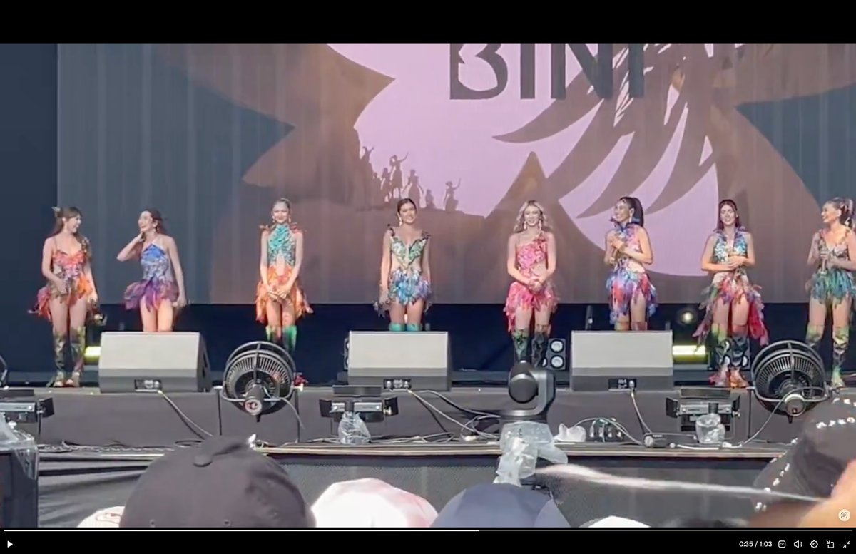 WORLDMUSICAWARD's tweet photo. #BINI makes history with their incredible 9-song set becoming the 1st Filipino Girl Group to perform at the #SummerSonic Festival in Japan, drawing a huge crowd and trending at #1 Worldwide on X! 💪🥇🇵🇭💃🏻💃🏻💃🏻💃🏻💃🏻💃🏻💃💃🐐🎤🏟️🏯🇯🇵👑❤️‍🔥

BINI MAKES OSAKA BLOOM  #BINI_SummerSonic_Osaka 

https://t.co/NUhsxdMIp1