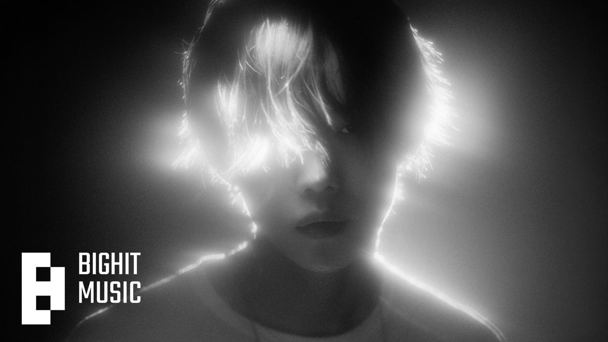 TXTChartData's tweet photo. #YEONJUN's "Fxxking Star" Official MV has now surpassed 2,000,000 views on YouTube.

🔗https://t.co/X52an3ISP8 https://t.co/0uUdE6OkDq