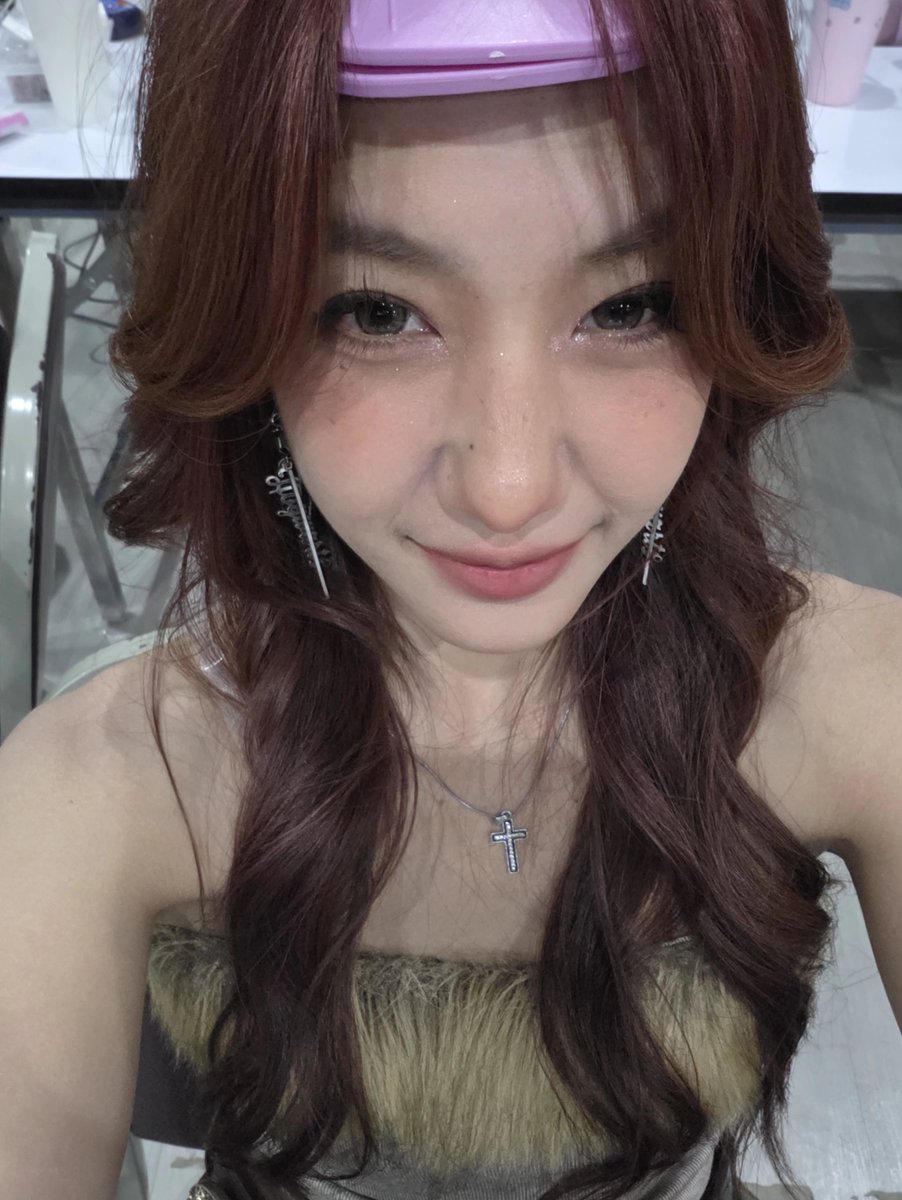 sunflowerjaaa's tweet photo. 😼 https://t.co/EuTgEXFeyC