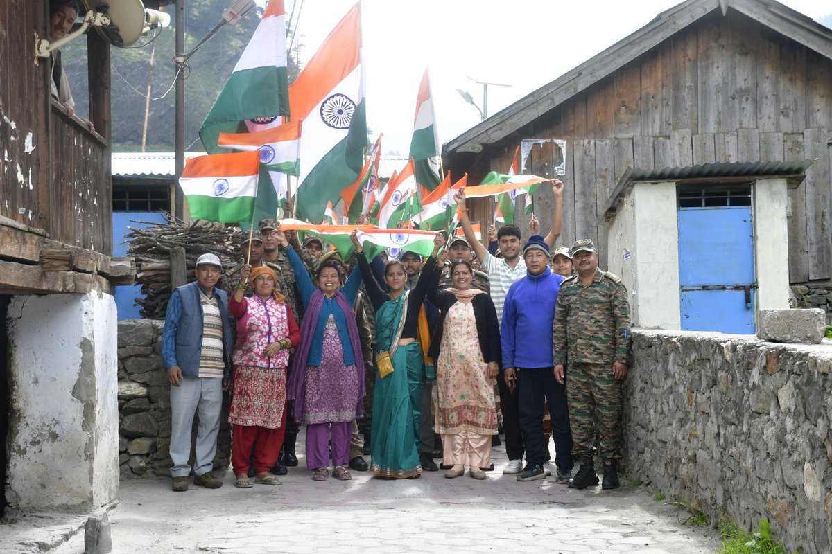 UBArea_IA's tweet photo. 🇮🇳 THE HIMALAYAS ROARED: HAR DIL TIRANGA! 🇮🇳
From the heights of Harsil, the Tricolour marched through the valley—and an entire community marched with it! 🔥🇮🇳
Young or old, every hand rose for the Nation. Every street echoed with pride. Every heart beat to the rhythm of Bharat. 🫡
This wasn’t just a Tiranga March. It was a thunderous declaration: India lives in every village, every home, every heart! 🇮🇳⚡
Har Ghar Tiranga. Har Dil Tiranga. Jai Hind! 🚩
#HarGharTiranga #हरघरतिरंगा #TirangaMarch #तिरंगामार्च #IndependenceDay #स्वतंत्रतादिवस #IndianArmy #भारतीयसेना #Harsil #हर्षिल
@adgpi @panchshulpulse @PRODefDehradun @suryacommand @IbexRadioTarana @radioibextarana @voiceofspiti @voiceofkinnaur  @ProDefLko @SpokespersonMoD @DefMinIndia