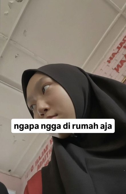 caxzine's tweet photo. Knp gk di rmah aja?

https://t.co/PLDgmMpueO https://t.co/zLiNA60ijL